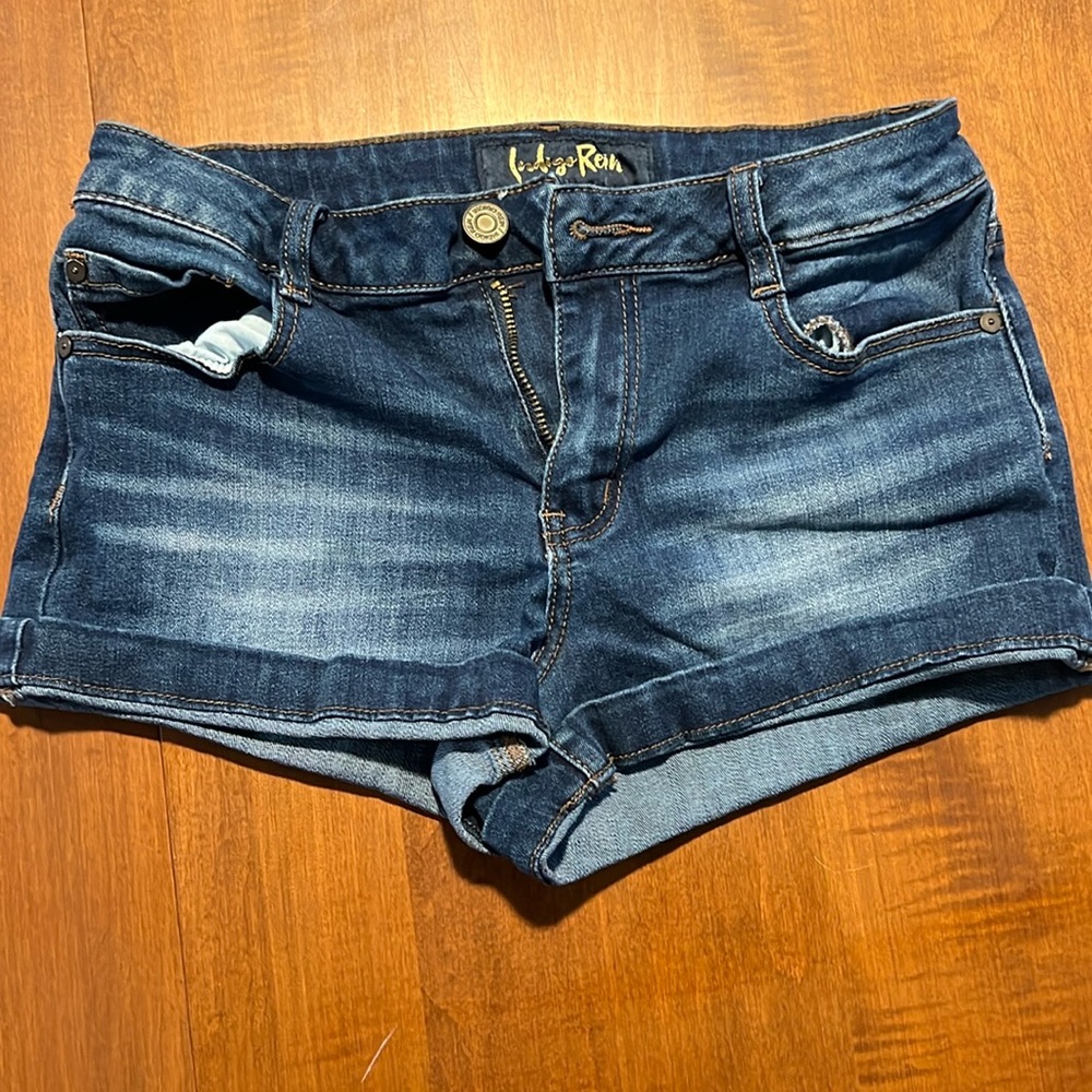Size 7 shorts